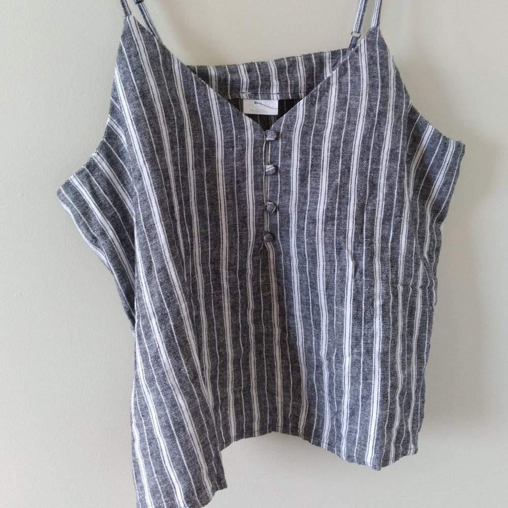 Abound Vertical Striped,Linen Tank top with Covered Buttons.NWOT